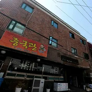 2* 汽车旅馆 东来温泉酒店